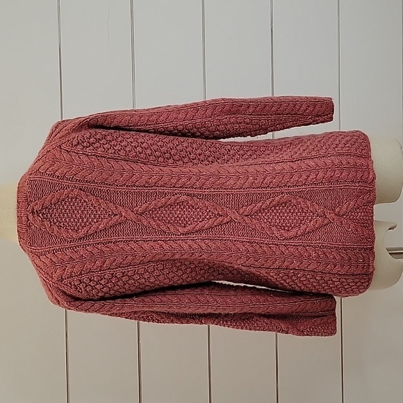 MODA INT'L xs v neck mauve sweater. Comfy and soft! - Picture 3 of 5